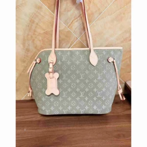 louis vuitton dog carrier tote green front