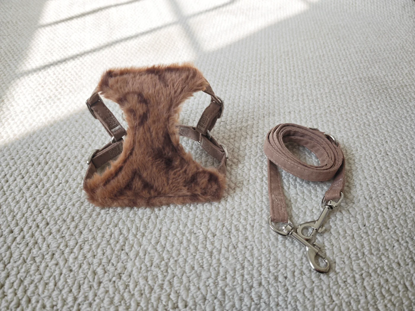 louis vuitton dog harness and leash brown