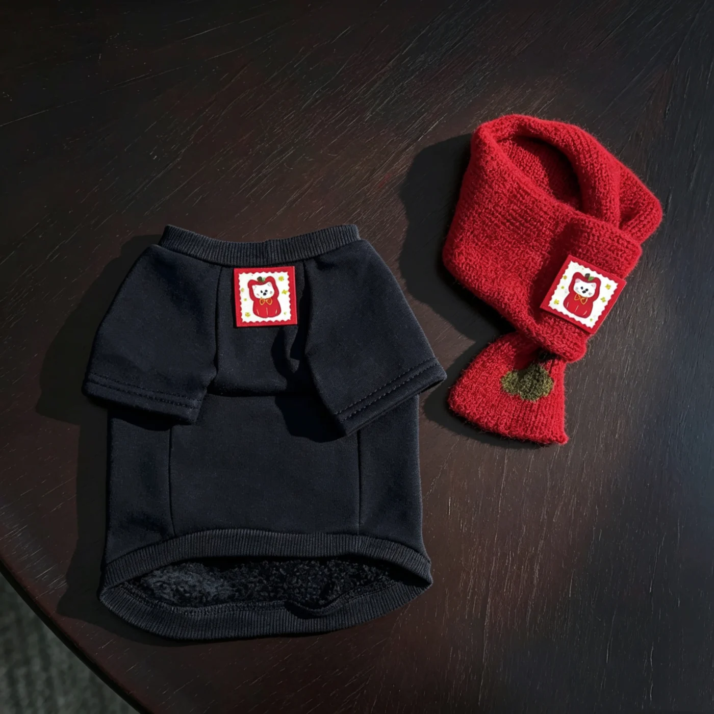 gucci dog sweatshirt and scarf black front