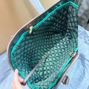 gucci dog carrier green interior clip detail